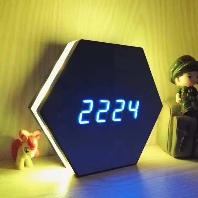 

Table Clock Mini Camera Night Vision Electronic Clock Wireless WIFI Camera IP P2P CCTV TV Baby Monitor Home Security Monitoring