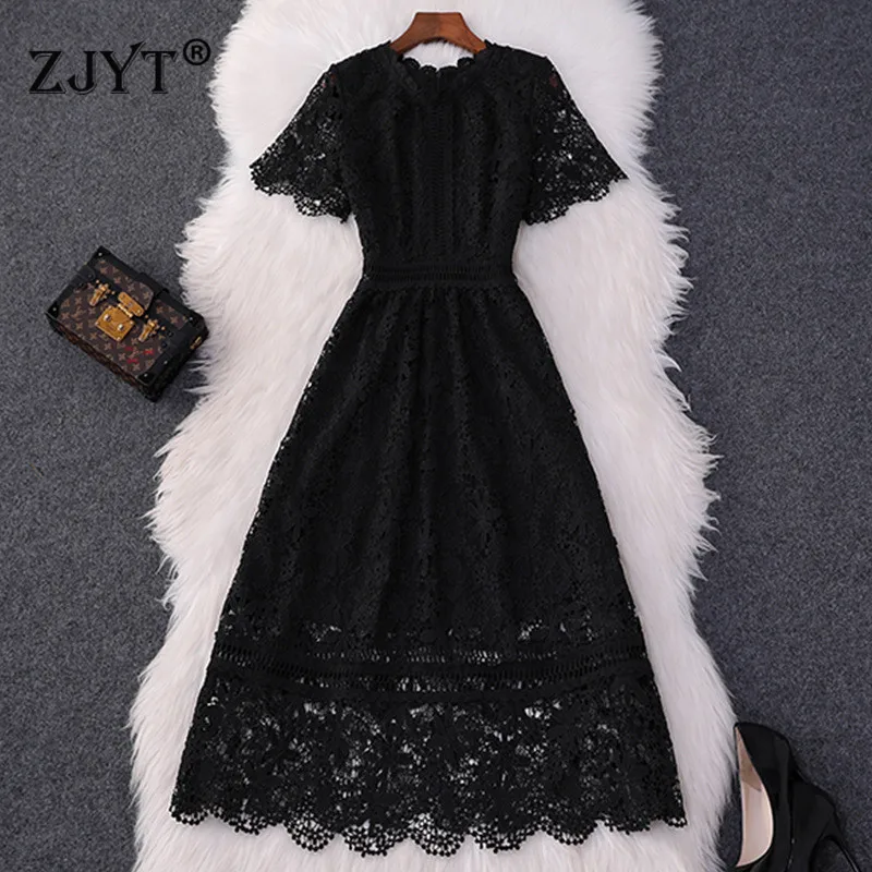 

Elegant Hollow Out Black Lace Dresses 2019 High Quality Women Designer Fashion Short Sleeve Sexy Casual Party Dresses Summer New