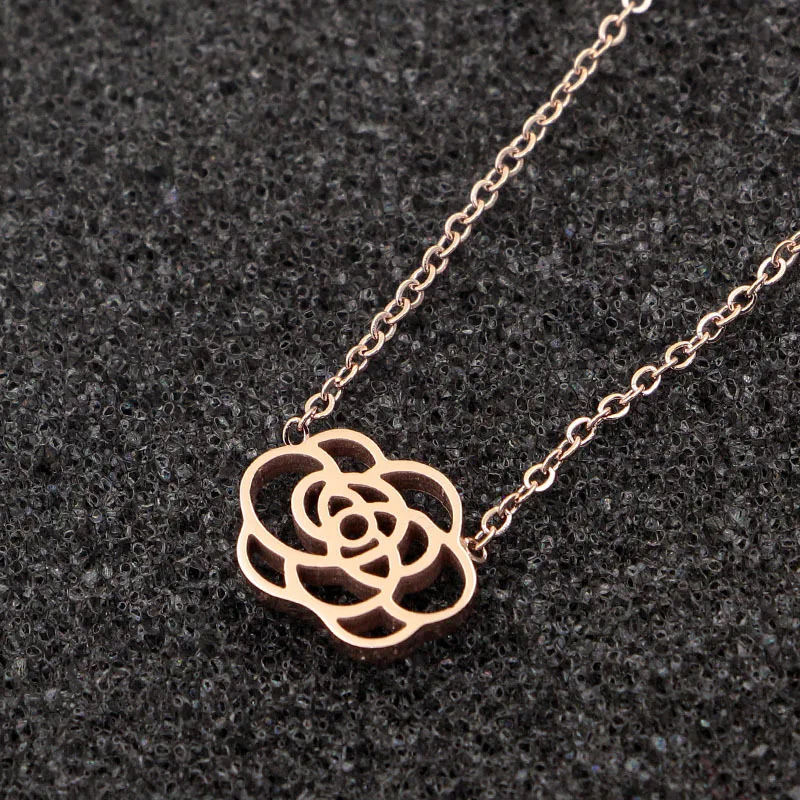 

Martick Elegant Sweet Flower Pendant Necklace For Woman Rose Gold Color Simple Openwork Saturna Europe Brand Jewelry P26