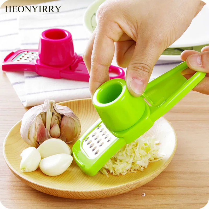 

1PC Multi Functional Ginger Garlic Press Grinding Grater Planer Slicer Chopper Crush Cutter Kitchen Cooking Tools(Random Color)