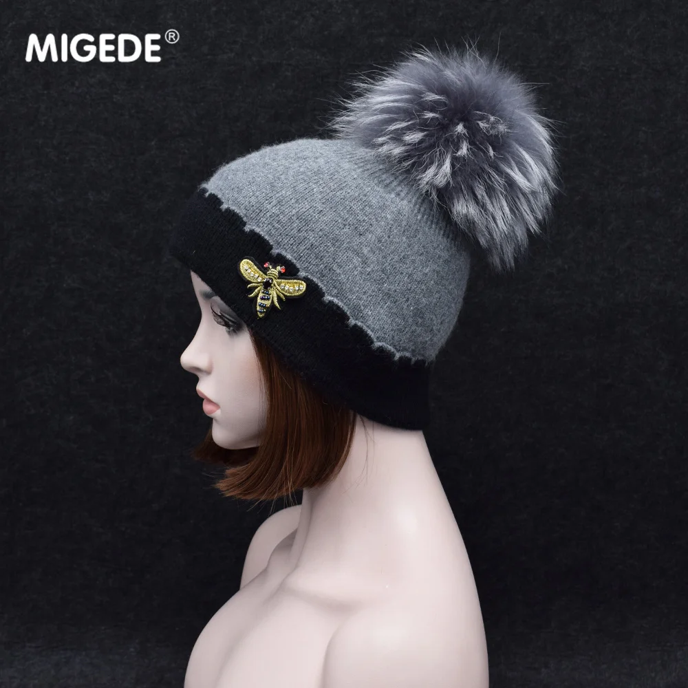 

New Women Autumn And Winter Skullies Beanies Hat wool Knitted Cap Luxury Raccoon fur pompoms solid colors fashion lady hat