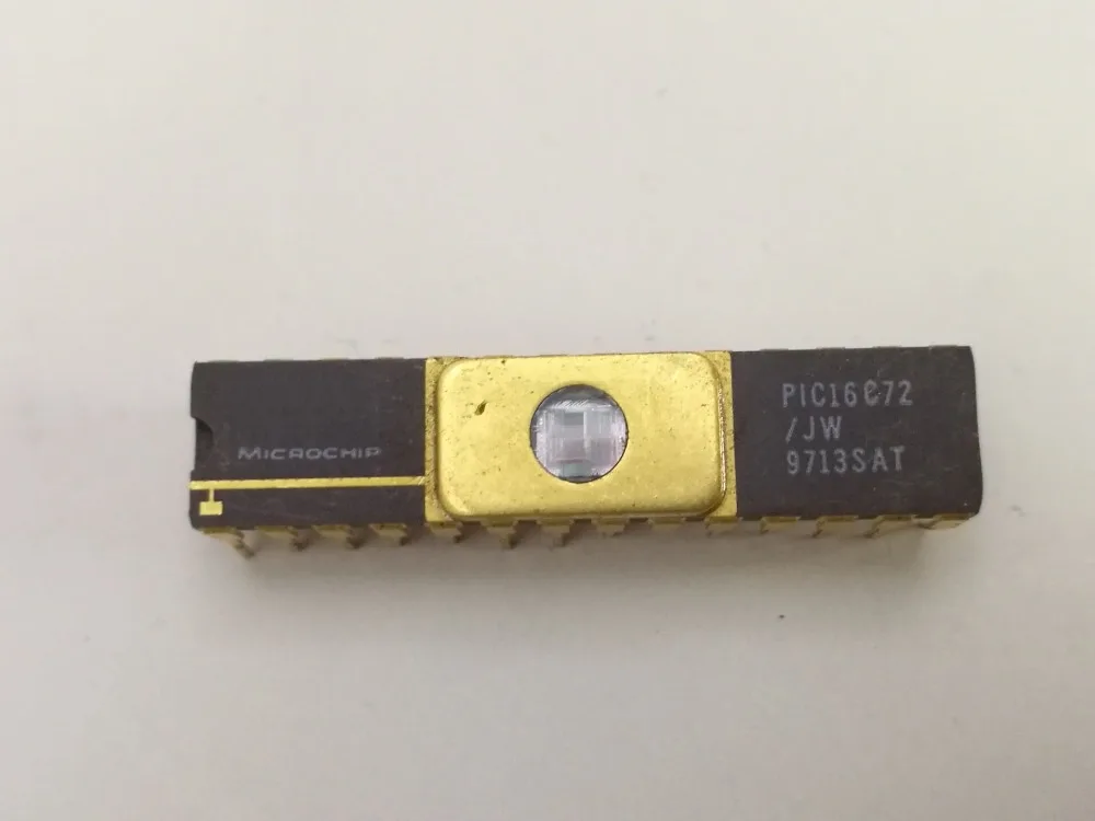 Free Shipping 2pcs/lots PIC16C72/JW Quality assurance | Электроника