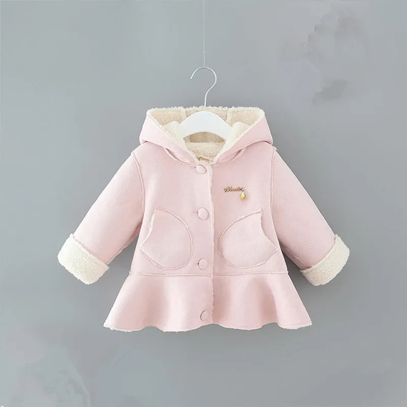 Одежда для маленьких девочек; детская зимняя бархатная куртка; Детское пальто с капюшоном и большим бантом для девочек; Новая модная верхняя одежда с карманами - Цвет: Розовый