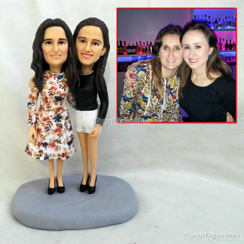 Figurine De Sœurs Decoration De Gateau De Mariage Avec Tete De Bobble Personnalise Vrai Visage Humain Sculpture De Personnes Aliexpress