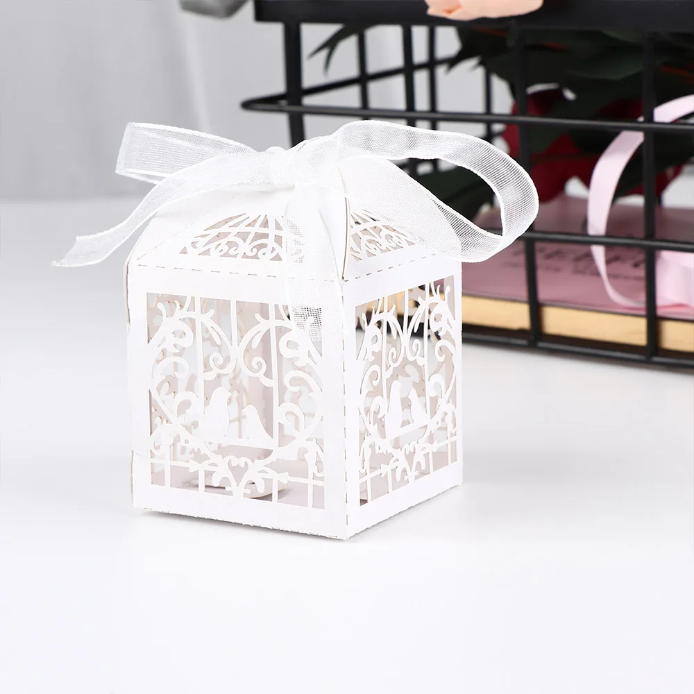

10Pcs/Lot Hollow Out Love Heart Laser Cut Paper Candy Boxes Ribbon Gift Bag Wedding Baby Shower Party Favor Decor