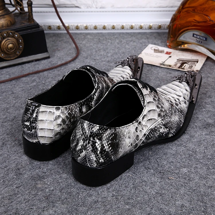 Zapatos Flats Pele De Couro Mens Cobra Hombre Genuine Mocassins Homens Dedo Metal A Casamento Sapatas Sapatos Apontado Lace Do up Vestido qOwB44