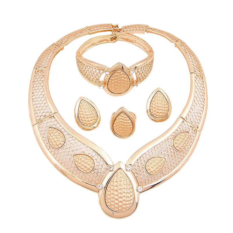 

Liffly Hot Sale Dubai Gold Jewelry Sets Crystal Necklace Ring Bracelet Arabian Charm Bride Wedding Fashion Earrings Jewelry Gift