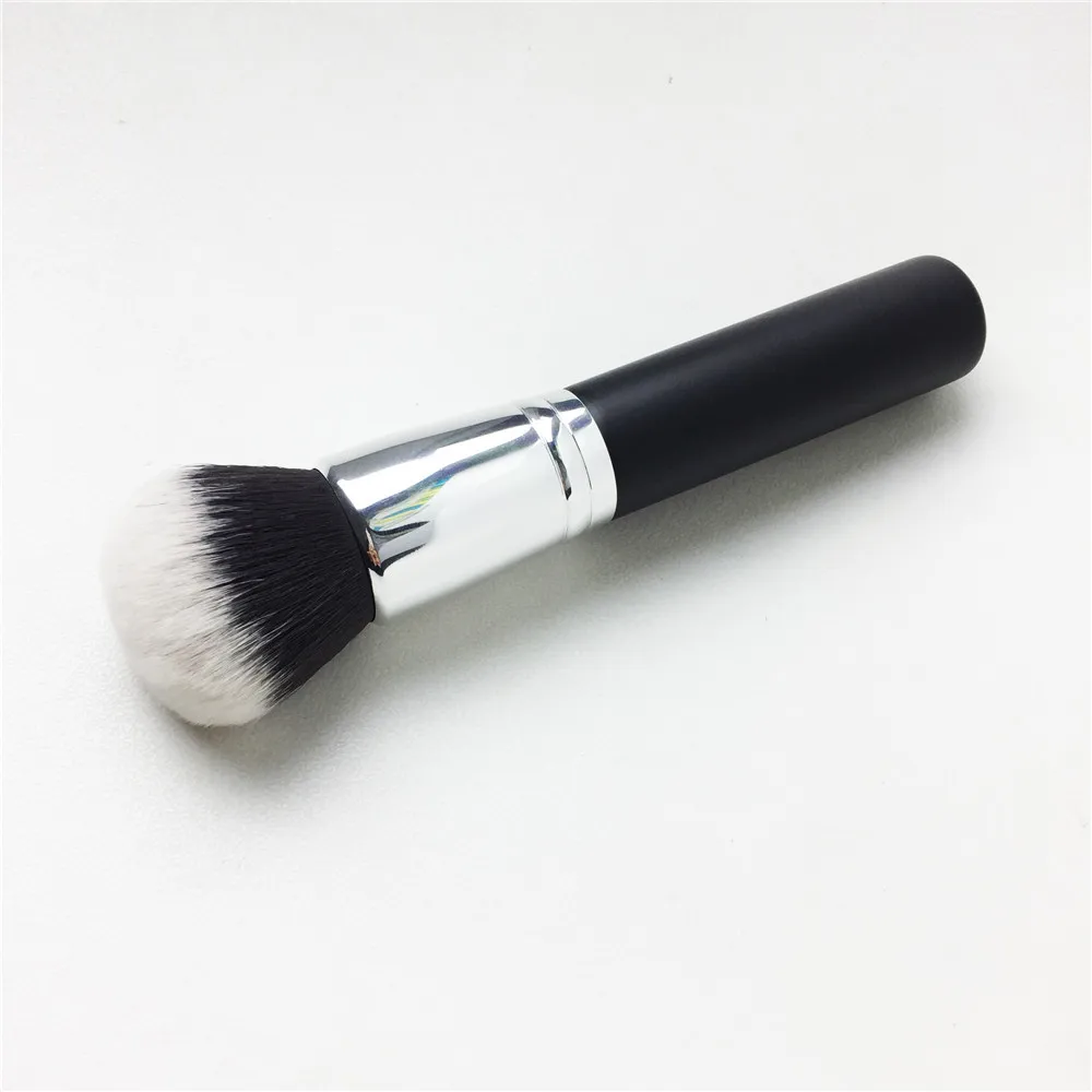 DELUXE BUFFER FOUNDATION BRUSH M439 Round Airbrush for Liquid Creamy