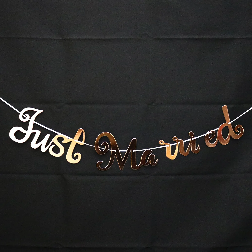 

Just Married Banner Rose Gold Vintage Wedding Bunting Garland Photo Booth Props Romantic Wedding Bachelorette Party Decoration