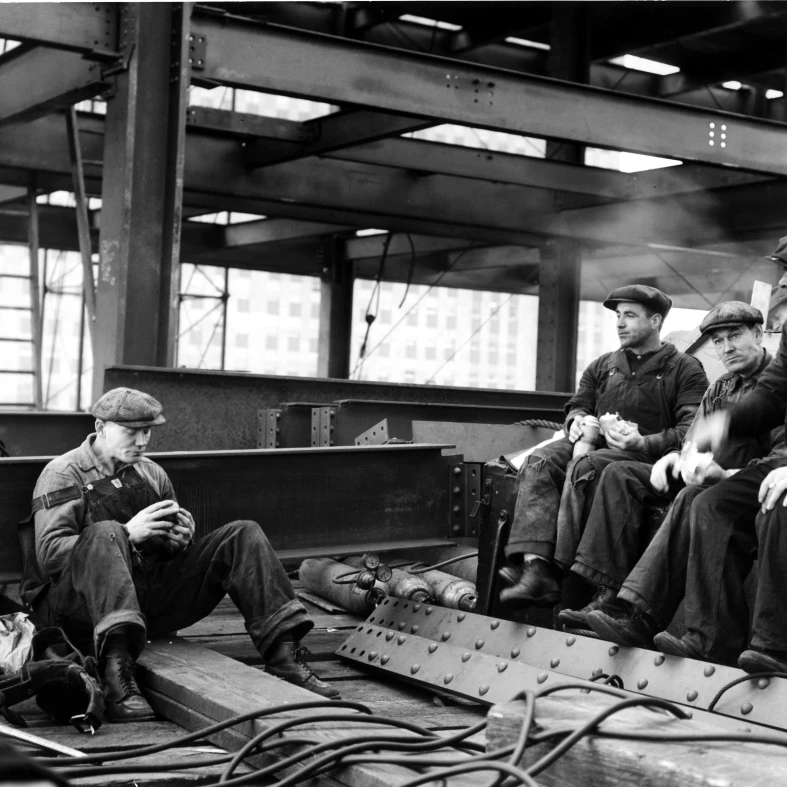 Iron Raising Crew Eating Lunch Poster Print by Science Source (36 x 24)