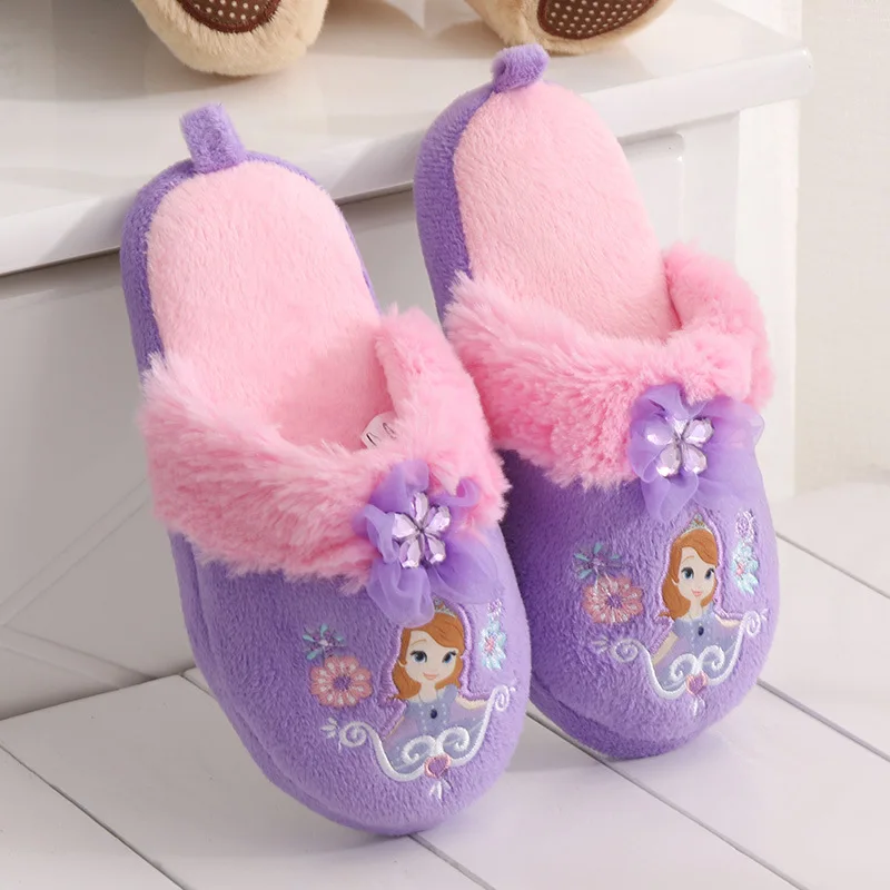 Модные детские тапочки, Зимняя Детская домашняя обувь, Тапочки Эльзы и Анны, обувь на плоской подошве, теплые мягкие Тапочки