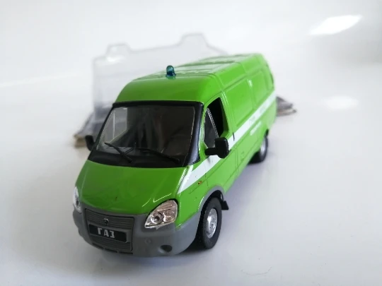 

DE A 1:43 GAZ 2705 gazel alloy model Car Diecast Metal Toys Birthday Gift For Kids Boy