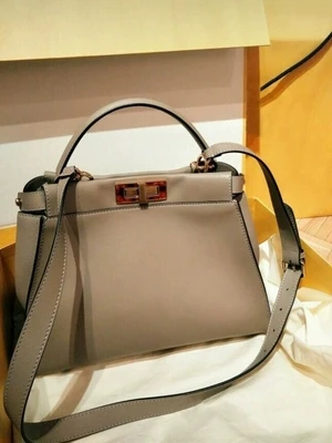 

free shippingKitten package of new fund of 2019 autumn winters cowhide leather handbag bag, hand the bill of lading shoulder bag