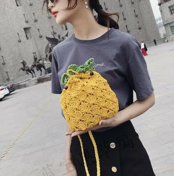 

New Yellow Pineapple Straw Bag Fashion Round Handbags Women Summer Rattan Bag Handmade Woven Beach Bohemia Tote Shoulder Bag