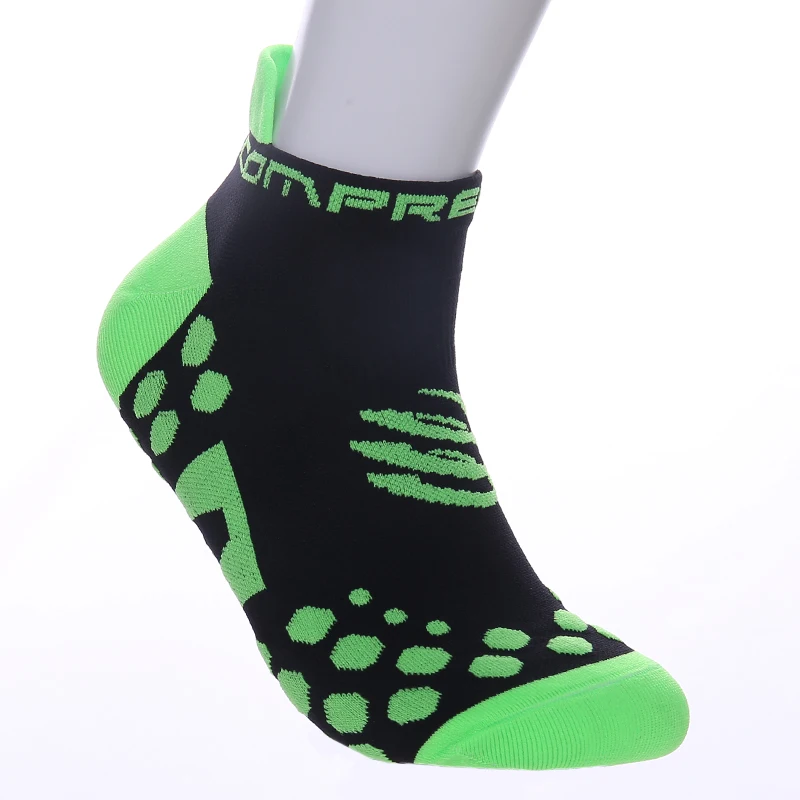 2018-bmambas-Professional-brand-Cycling-sport-socks-Protect-feet-breathable-wicking-socks-cycling-socks-Bicycles-Socks (1)