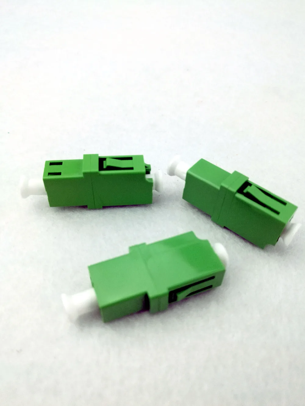 

50pcs LC adapter Fiber Optic Cable LC/APC Connector Optical Fiber Flange Fiber optic adapter