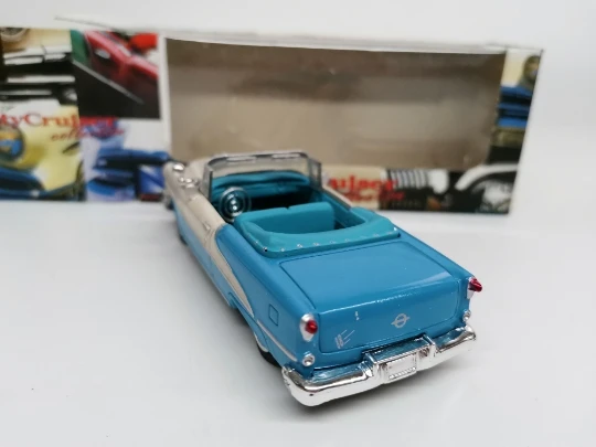 1:43 Olds mobile SUPER 88 1955 сплава Модель автомобиля литья под давлением металла игрушечные лошадки подарок на день рождения для детей мальчик