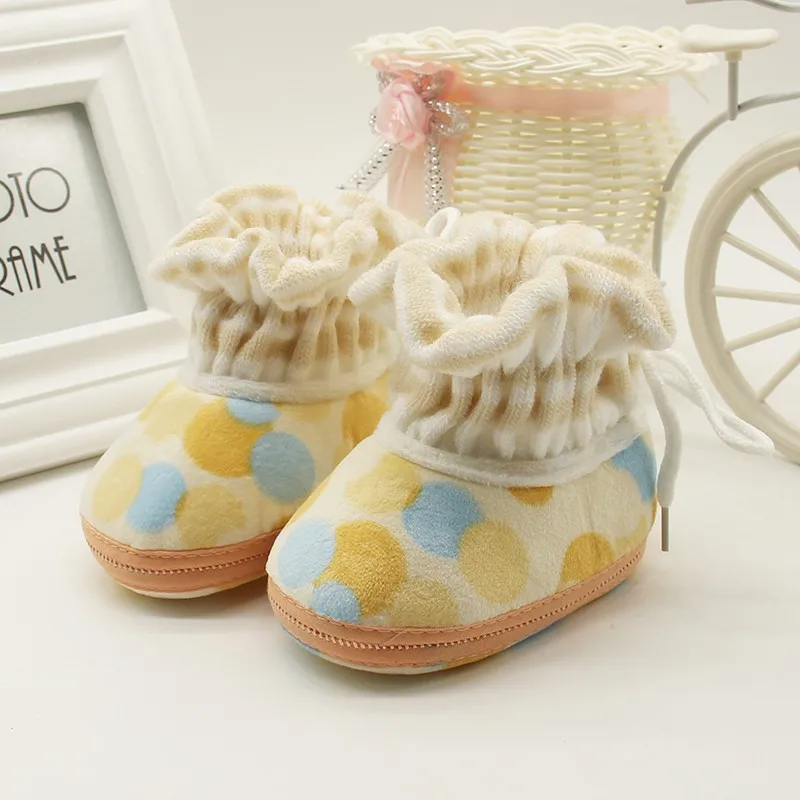 Зимние теплые ботинки для новорожденных с принтом в горошек; теплые хлопковые ботинки для малышей; нескользящая подошва; удобная обувь