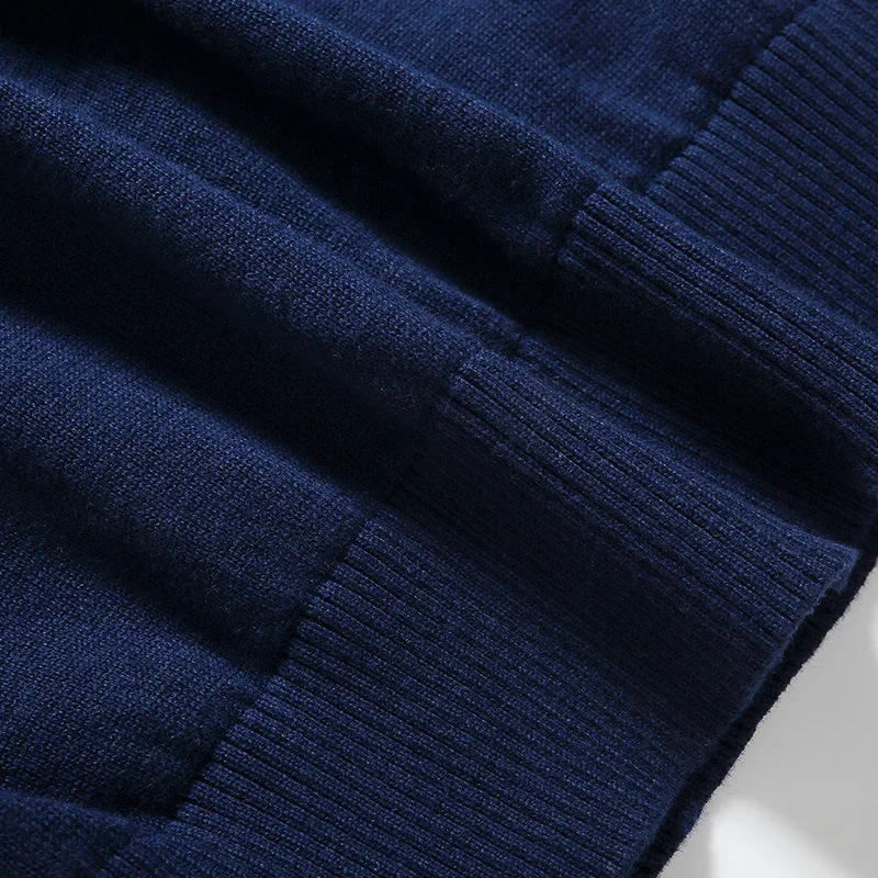 4110194894_2130196301