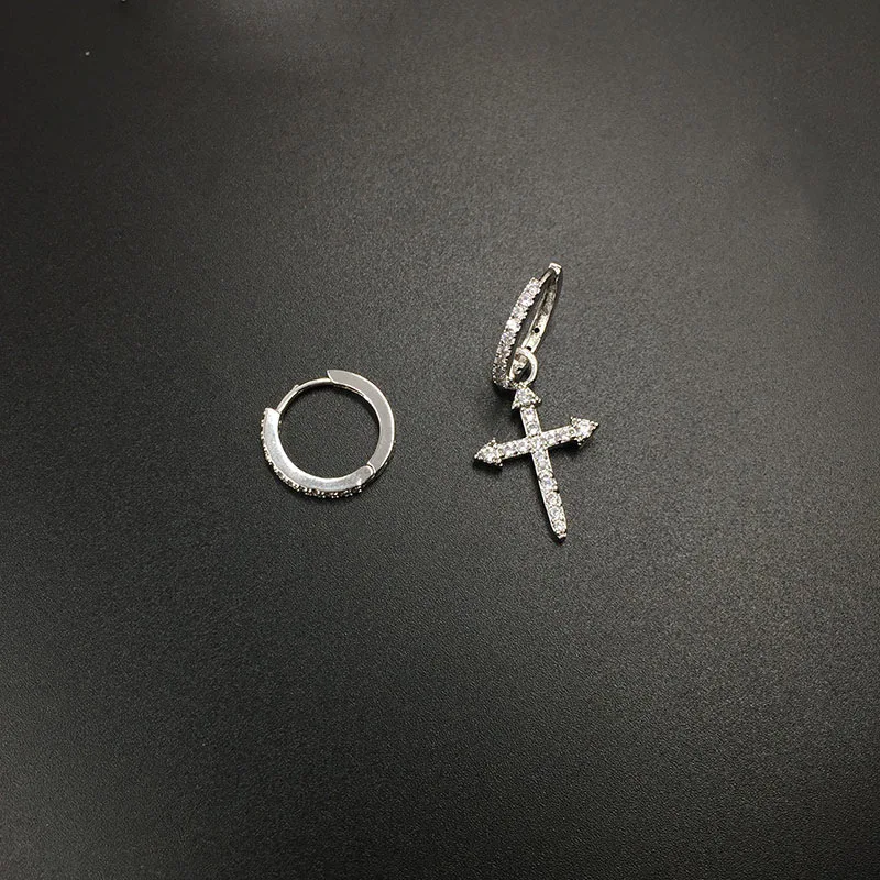 Новые маленькие высококачественные Асимметричные серебряные серьги в виде креста, микро-набор, циркониевый холодный светильник, индивидуальные хипстерские ювелирные изделия для девушек