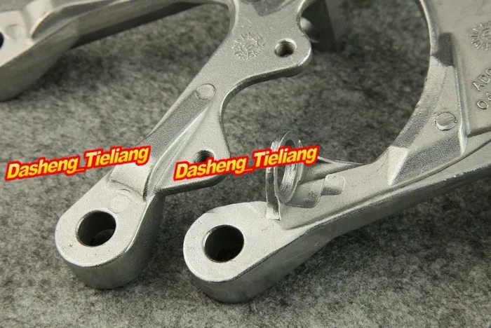 Front Rider Foot Pegs Foot Rest Bracket Kit for KAWASAKI NINJA ZX6R 2005-2008 Driver Pegs Motorcycle Accessory Parts