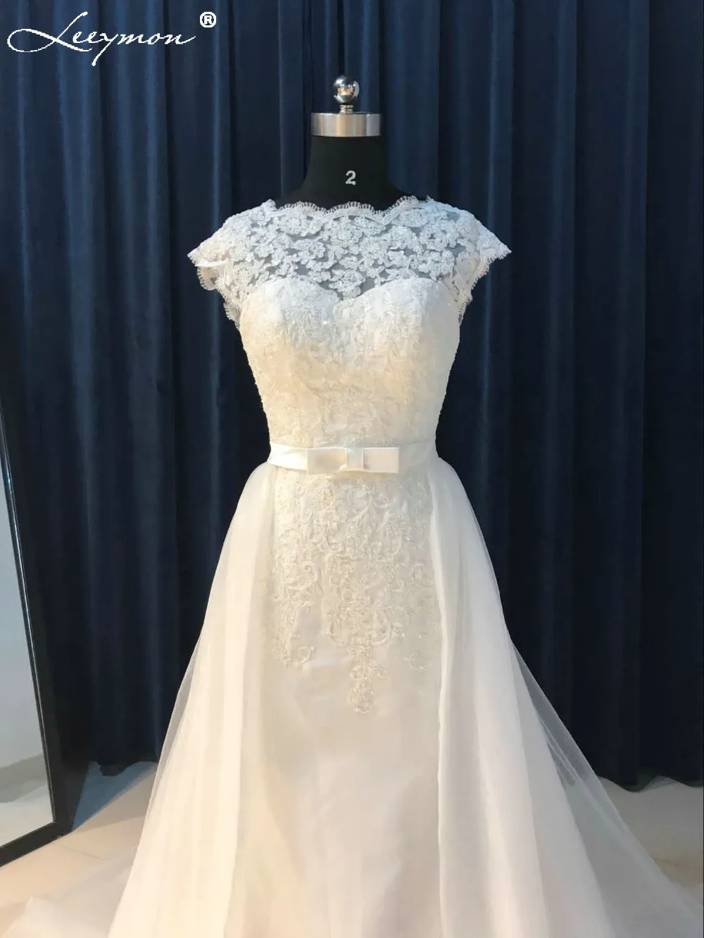 Vintage White Lace Backless Detachable Train Mermaid Wedding Dress
