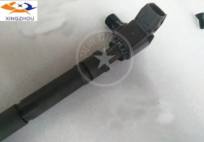 

diesel fuel common rail injector 23670-0E010 23670-0E020 for toyota hilux revo 1GD 2GD
