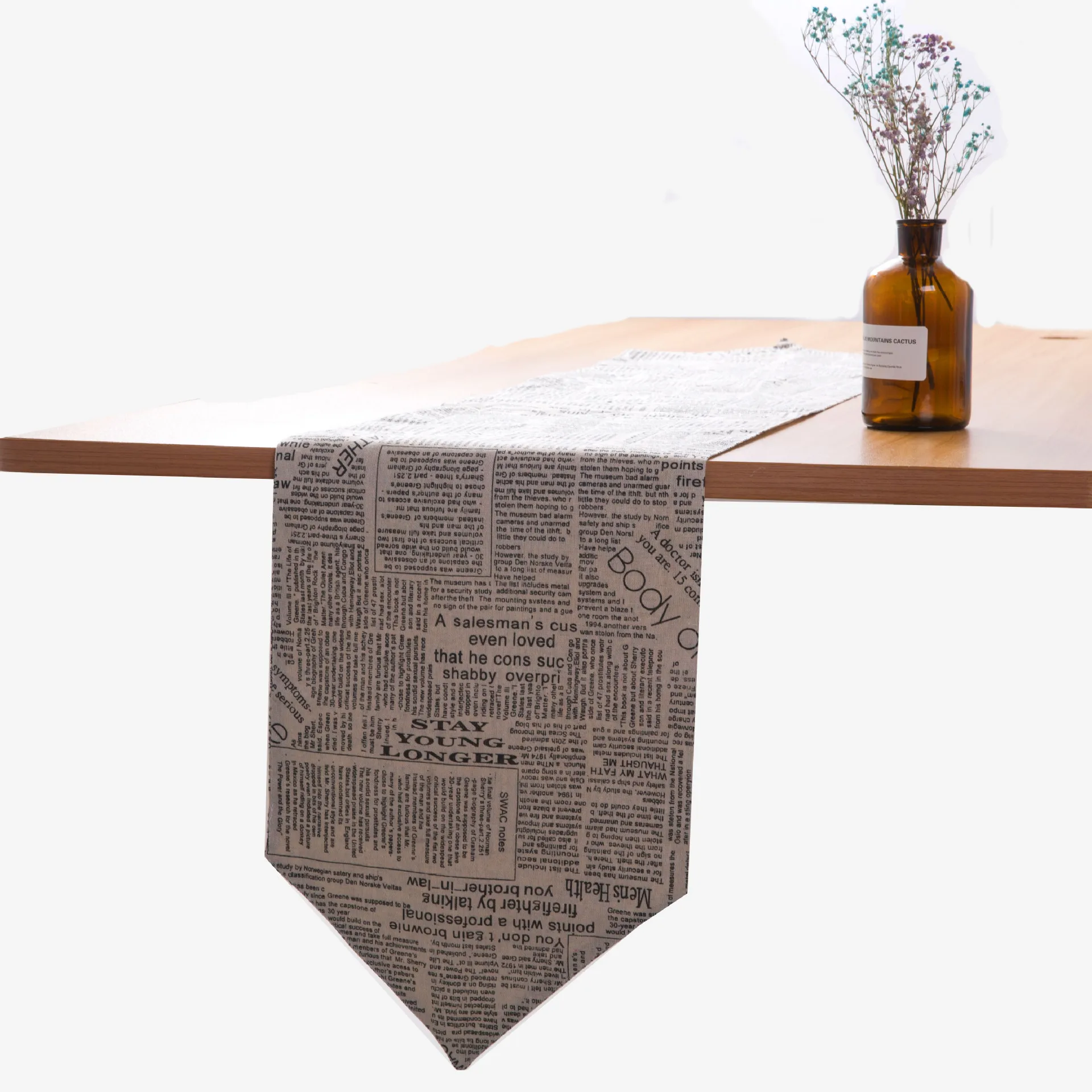 

Modern Table Runner Flannel Newspaper Table Marriage Satin Runners Pillow Case Table Mat For Wedding Chirstmas Decoration