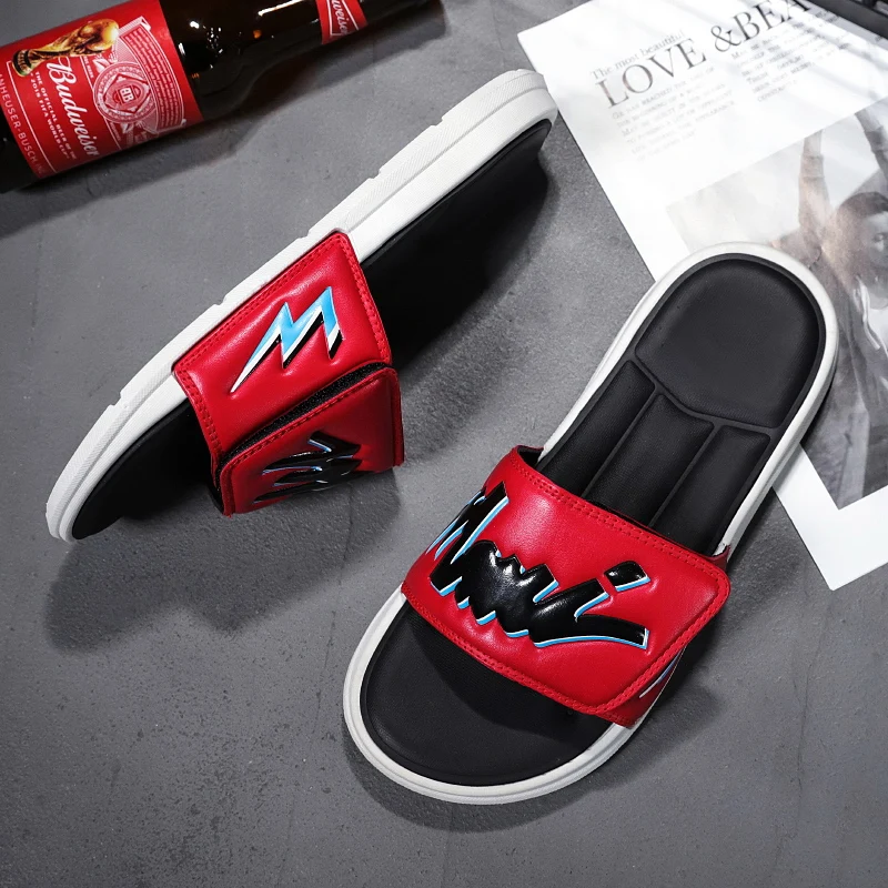 

Summer Lovers Shoes Hollow Outs Beach Slippers Men Comfortable Indoor Casual Slippers Soft Bottom Bathroom Slippers Anti Slip