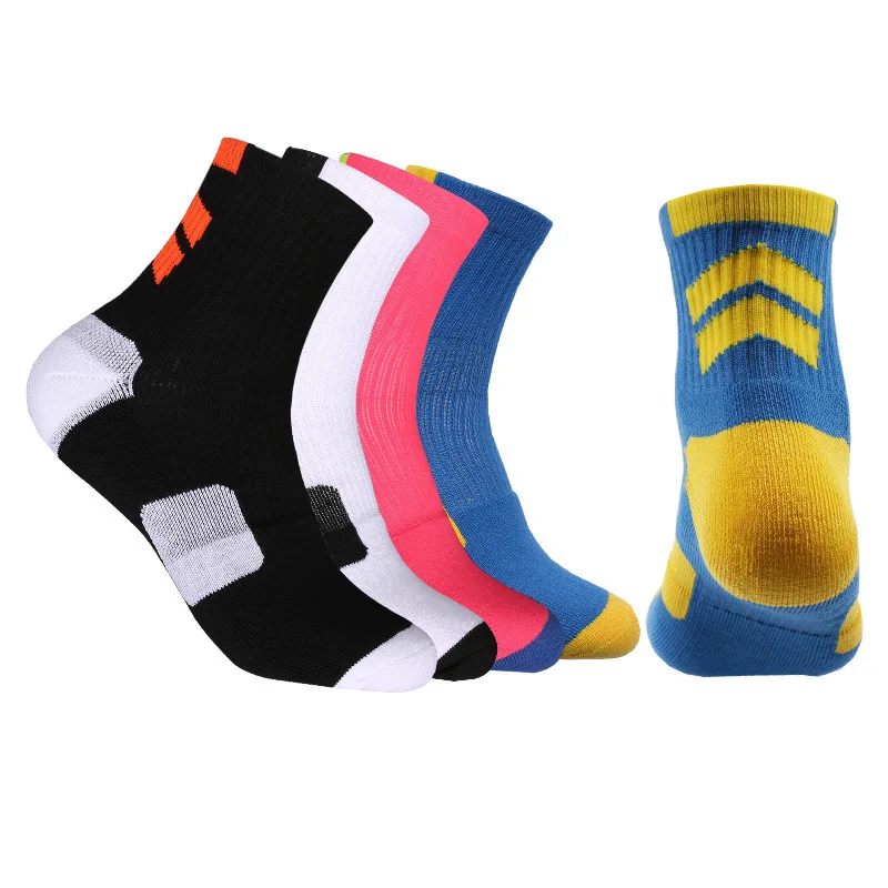 

New Unisex 1 Pair Outdoor Sports Socks Basketball Soccer Sports Multiple Colors Thickened Thermal Winter Socks
