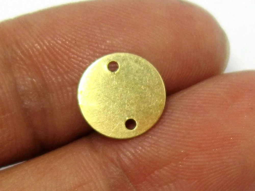 

Круглые латунные подвески для сережек, 10x200 мм, 0,4 шт.