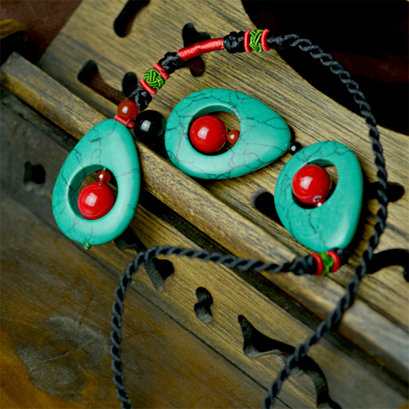 Винтажное ожерелье, чокер, Женская веревочная цепочка, натуральный зеленый камень, красный шар, перо павлина, стильная подвеска, макси Этнические украшения