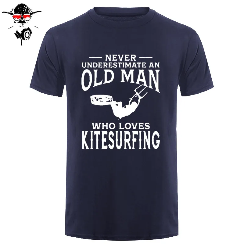 Никогда не недооценивайте старого человека, который любит кайтсерфинга, Мужская забавная футболка, уникальный подарок, подарок, виндсерфинг, сердцебиение, футболка - Цвет: navy white