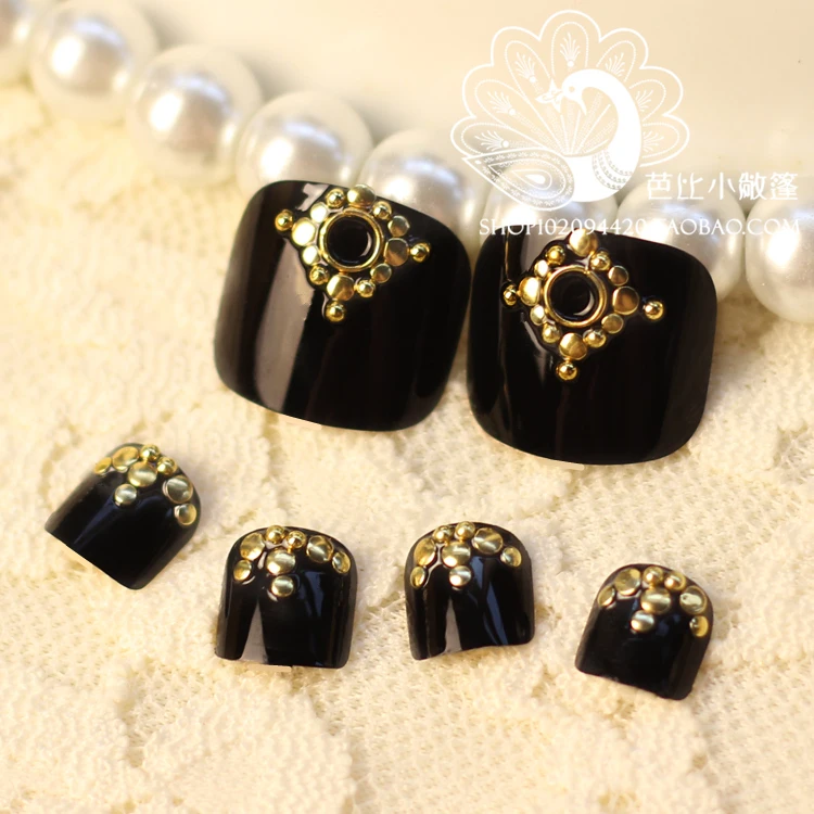 High quality Japanese cute black false nails for toe with rivet