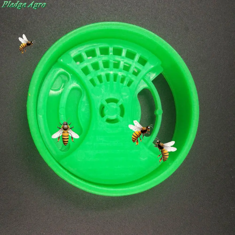 

5pcs new type beehive door beekeepers tools bee keeping house nest gate nest equipment plastic beeing entrance disc vent hole