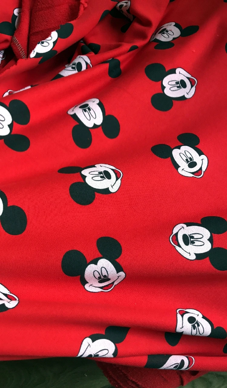Мультфильм Микки Маус красная махровая хлопчатобумажная ткань лоскутное шитье одежды спортивная одежда ручной работы DIY текстиль подарок