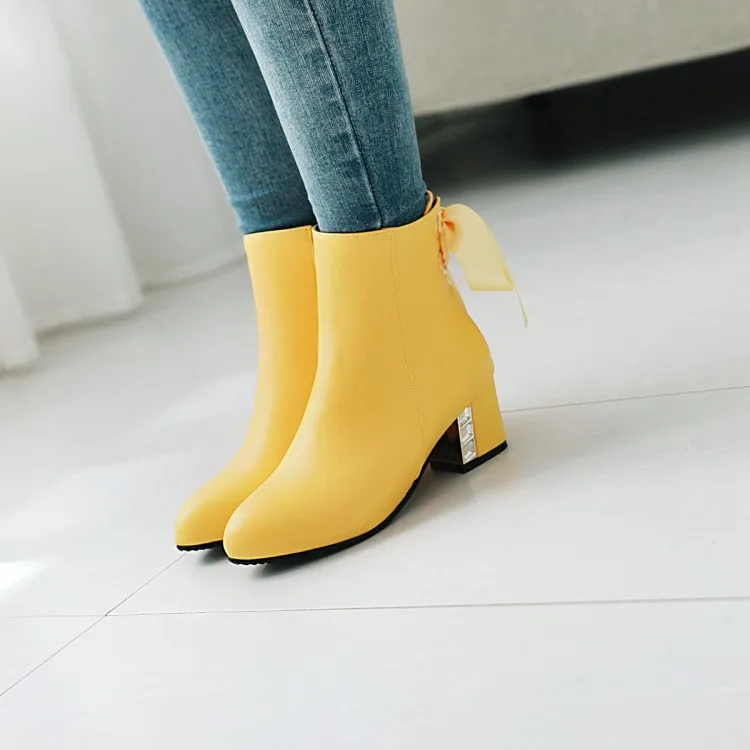 

Big Size 11 12 13 14 15 16 17 Ma'am Short boots Pure color Metal decoration Boot barrel High heel boots
