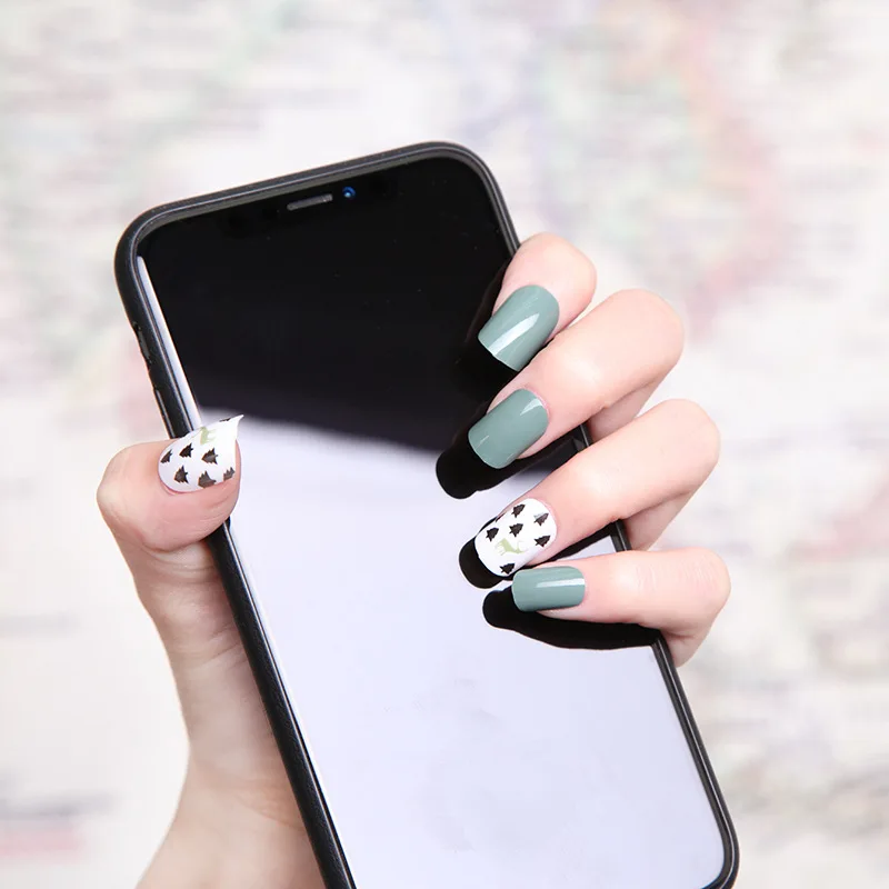 

24pcs/Set Cute Animal Design False Nails Short Design Green Finished Nail Art Tips Full Cover Artificial Fake Nails with Glue#