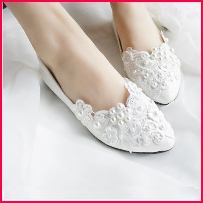 white flat shoes size 8