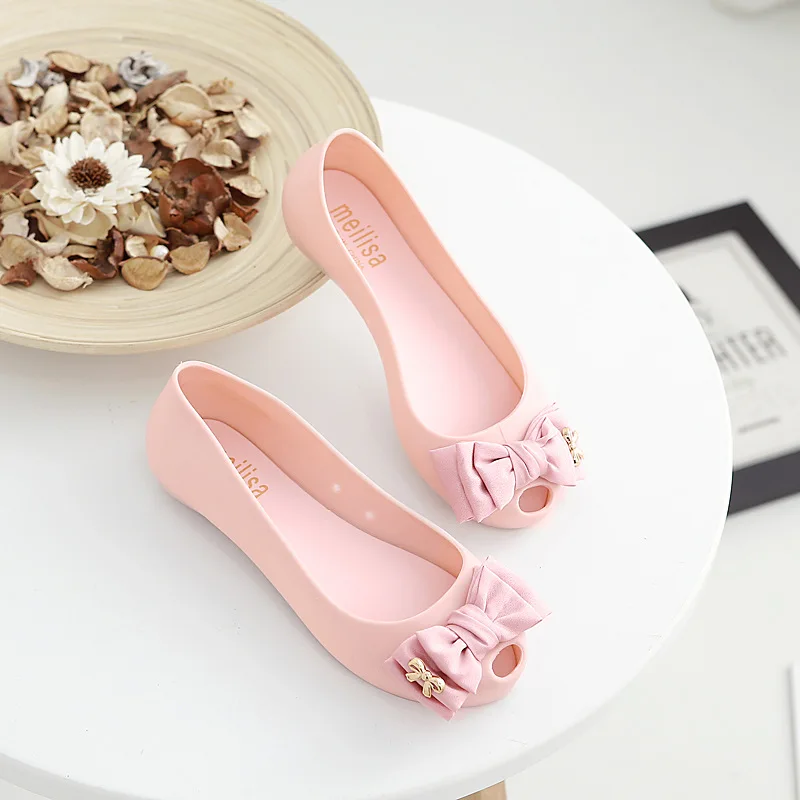

2019 New Wild Fish Mouth Sandals Hole Beach Shoes Jelly Shoes Flat Flat With Bow Bow Sandals Female Summer