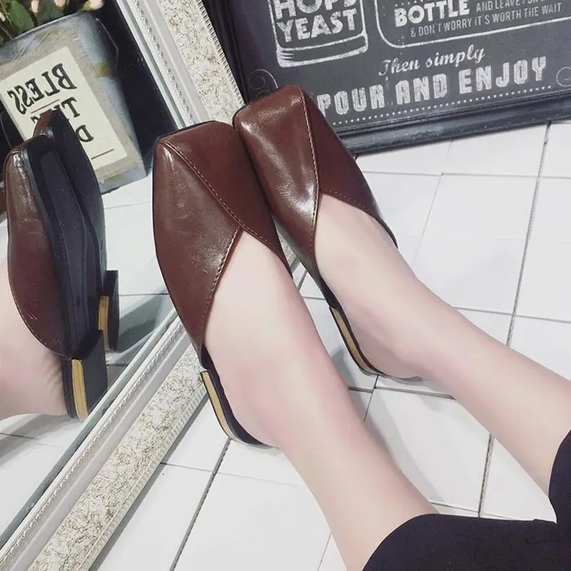 

Femme 2019 Summer Mules Sandals White Shoes For Woman Square Toe Black Low Heels PU Upper Slippers Slip On Casual 1618