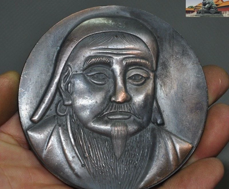 

Old China Superb bronze Mongolia Genghis Khan emperor Statue Commemorative coins