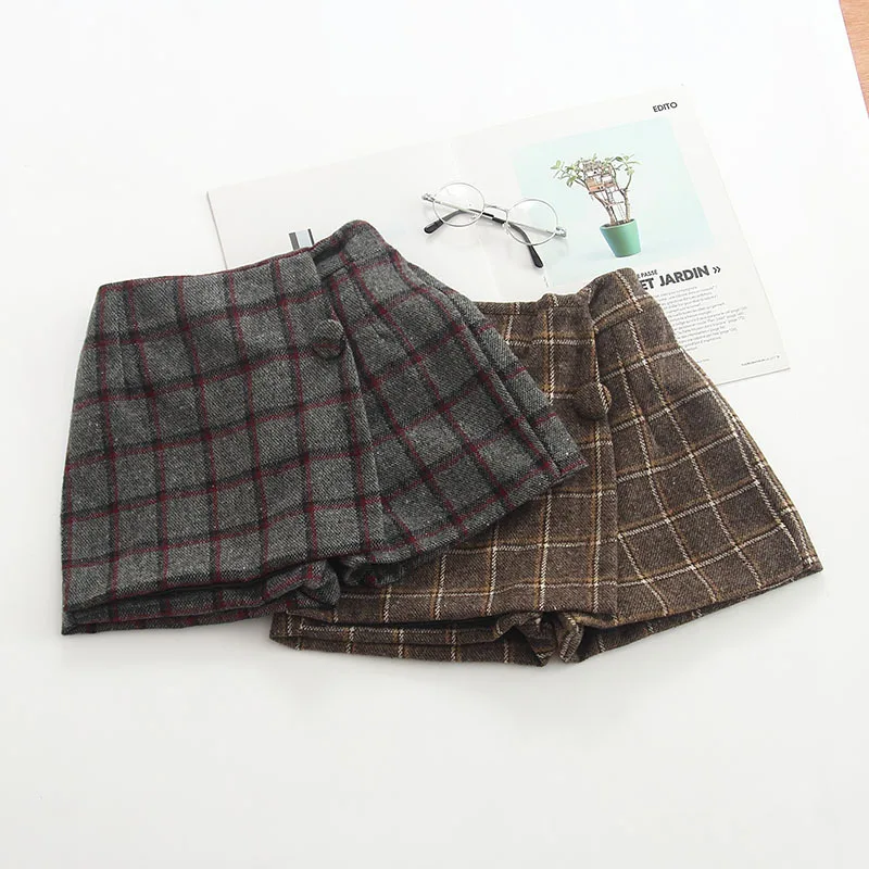 Осенне-зимние винтажные Детские флисовые клетчатые юбки для девочек; короткие штаны; теплые плотные шорты в Корейском стиле; юбка-шорты для маленьких девочек