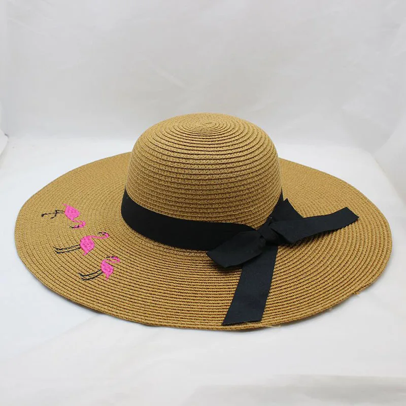 أحدث الصيف القش قبعة مرنة النساء الشاطئ قبعات للحماية من الشمس Bowknot الشريط شاطئ كاب الفتيات لطيف فلامنغو التطريز واسعة كبيرة حافة قبعات