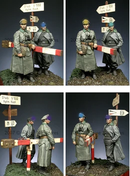 

resin assembly Kits 1/ 35 Officers include 2 Unpainted Kit Resin Model