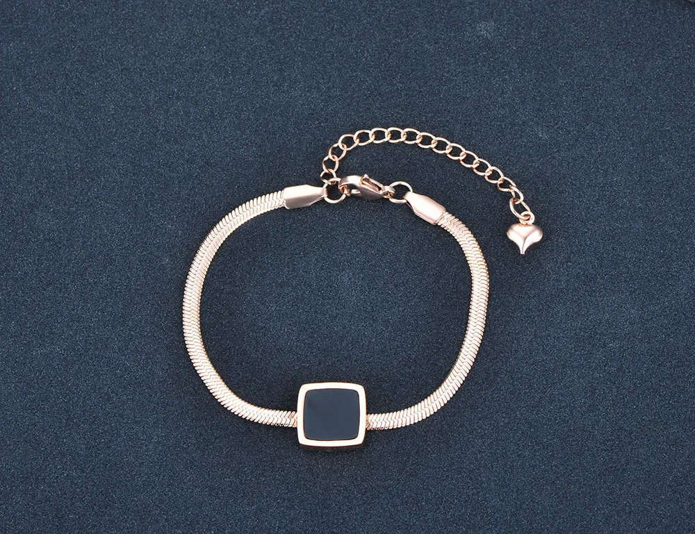 Lokaer, Классический квадратный черный корпус, цепочка и звенья, браслеты, ювелирные изделия, титановая сталь, браслеты с подвесками для женщин, B18001