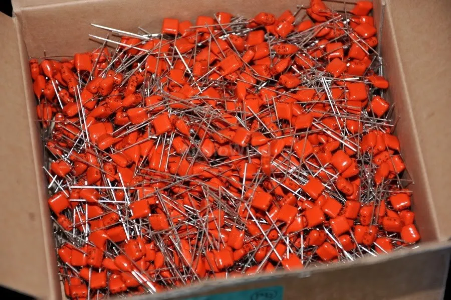200pcs 0.22uF 220nF 63V MKT Metallized Film Capacitor.