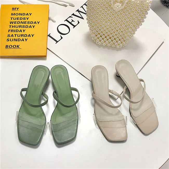 10812424611_365463394