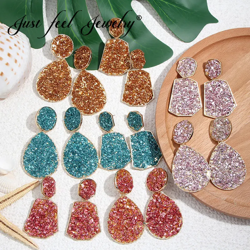 

JUST FEEL 2019 Colorful Crystal Drop Earrings For Women Statement Bohemian Geometric Gold Color Metal Pendant Earrings Wholesale