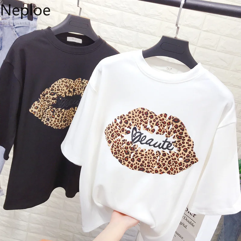 

Neploe 2019 Women INS Short Sleeve T-shirt Summer Fashion O-neck Leopard Lips Letter Print Loose Harajuku Causal Shirt 52505